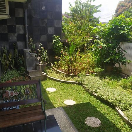 Endah Homestay Syariah Purwokerto Luaran gambar