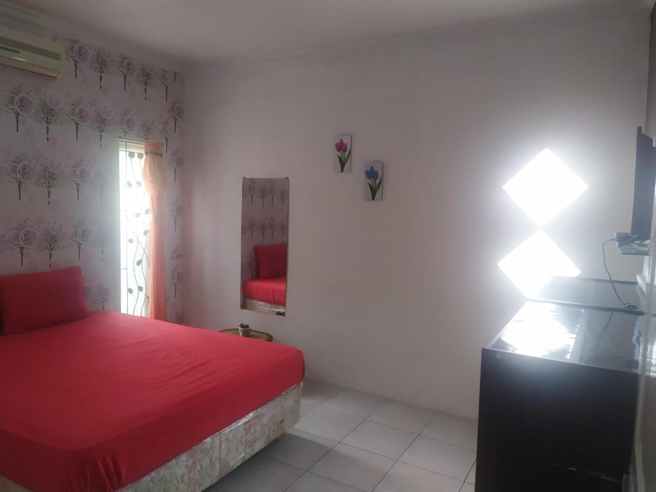 Endah Homestay Syariah Purwokerto Luaran gambar
