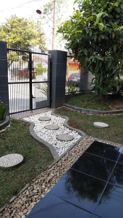 Endah Homestay Syariah Purwokerto Luaran gambar